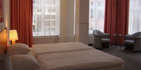 RHO Otel
