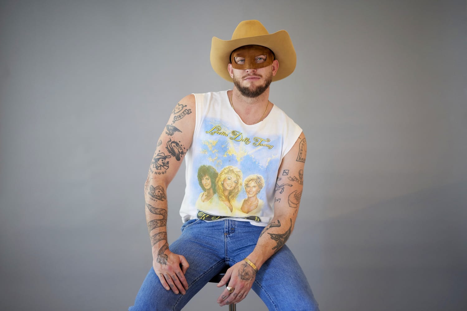 Dolly'den Orville Peck'e: Nashville'de LGBTQ+ Country Müziği LGBTQ+ Country Music in Nashville